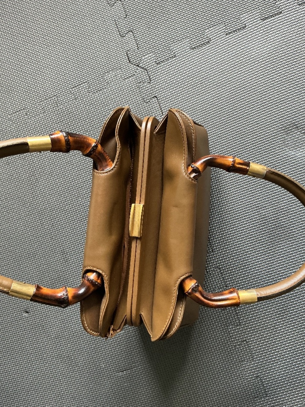 Gucci brown grained leather handbag